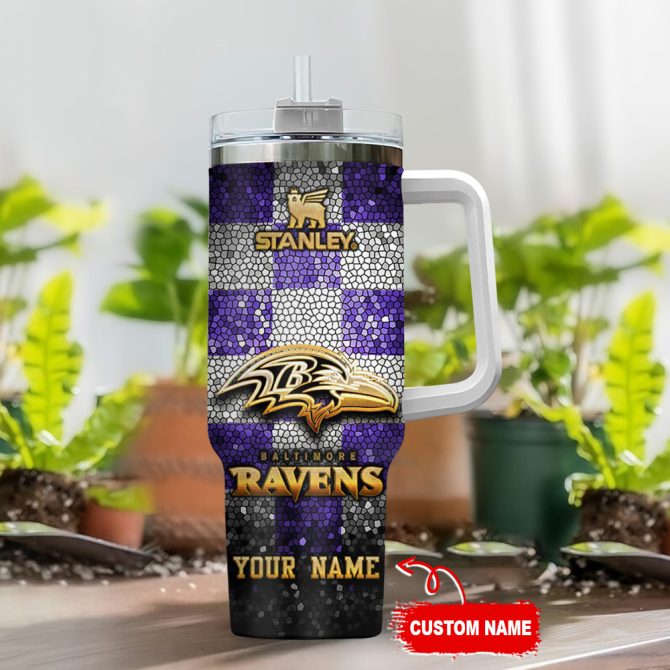 Baltimore Ravens Nfl Glitter Golden Logo Custom Stanley Quencher 40Oz Stainless Steel Tumbler With Handle - Image 2