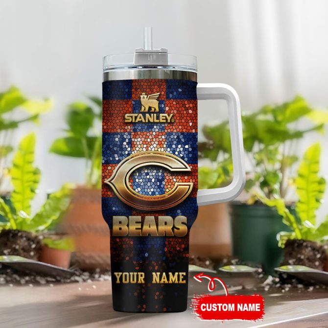 Chicago Bears Nfl Glitter Golden Logo Custom Stanley Quencher 40Oz Stainless Steel Tumbler With Handle - Image 2