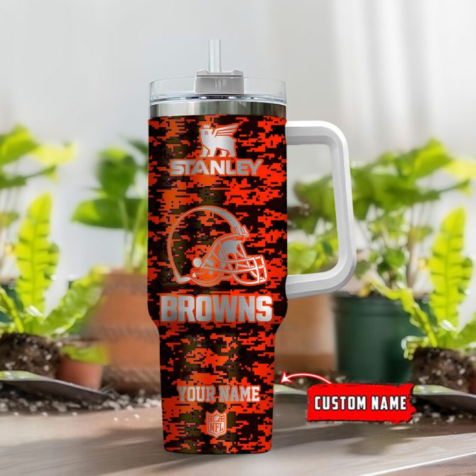 Cleveland Browns Nfl Camouflage Silver Logo Custom Stanley Quencher 40Oz Stainless Steel Tumbler With Handle - Image 2