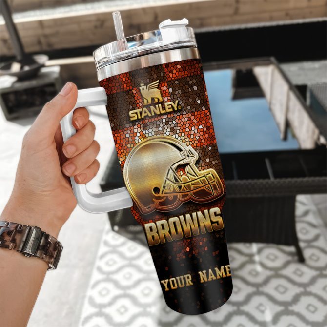 Cleveland Browns Nfl Glitter Golden Logo Custom Stanley Quencher 40Oz Stainless Steel Tumbler With Handle - Image 3