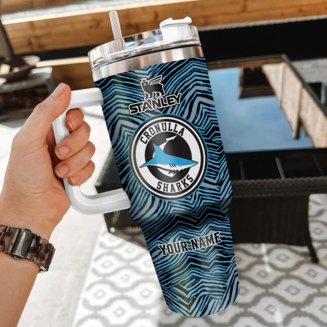 Cronulla-Sutherland Sharks Nrl Zubaz Print Custom Stanley Quencher 40Oz Stainless Steel Tumbler With Handle - Image 3