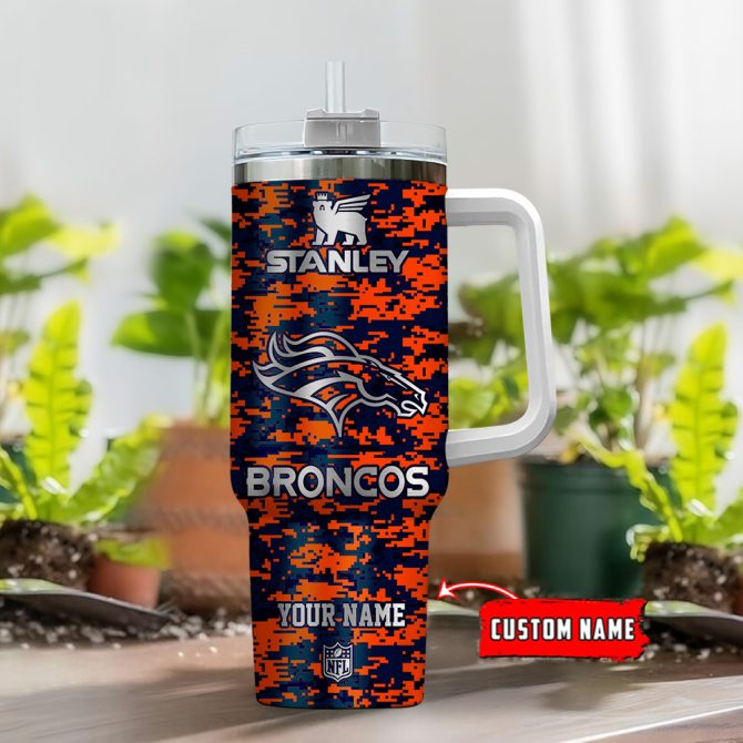 Denver Broncos Nfl Camouflage Silver Logo Custom Stanley Quencher 40Oz Stainless Steel Tumbler With Handle - Image 2