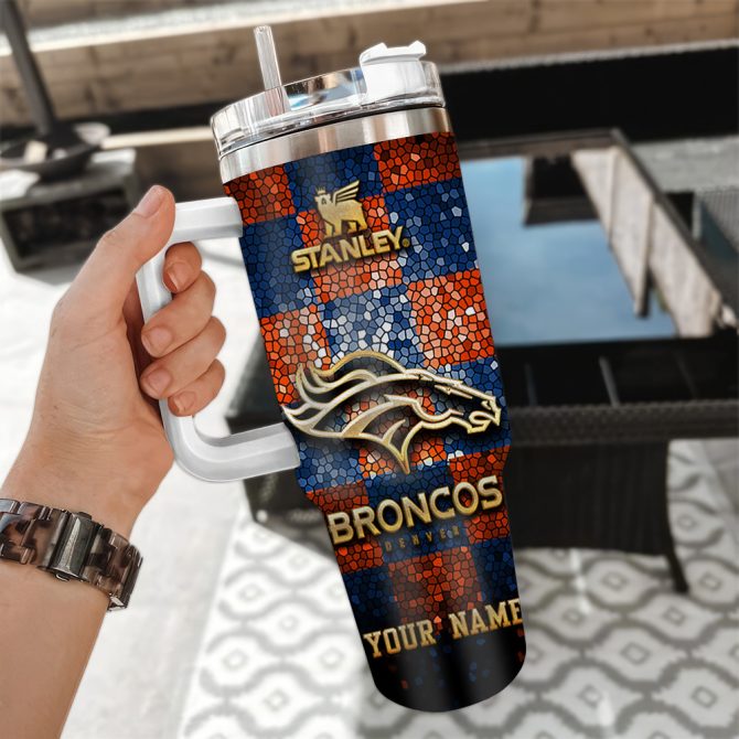 Denver Broncos Nfl Glitter Golden Logo Custom Stanley Quencher 40Oz Stainless Steel Tumbler With Handle - Image 3