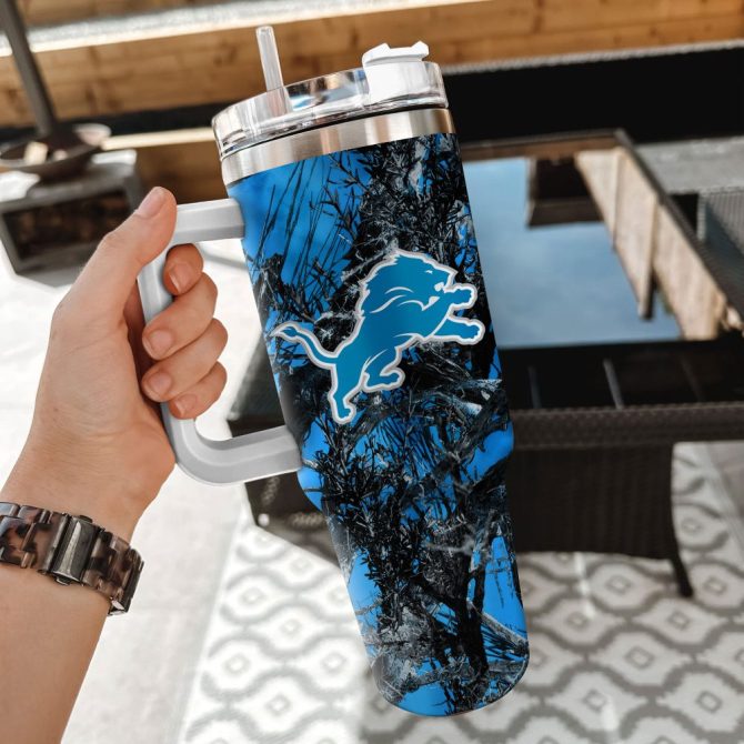 Detroit Lions Nfl Hunting Custom Stanley Quencher 40Oz Stainless Steel Tumbler With Handle - Image 2