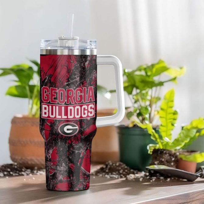 Georgia Bulldogs Ncaa Hunting Custom Stanley Quencher 40Oz Stainless Steel Tumbler With Handle - Image 4