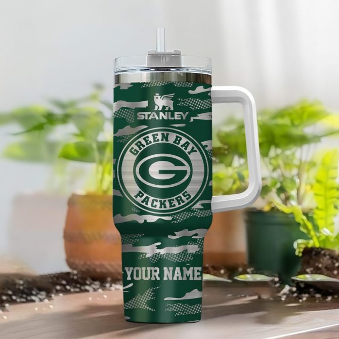 Green Bay Packers Nfl Camo Pattern Custom Stanley Quencher 40Oz Stainless Steel Tumbler With Handle - Image 2