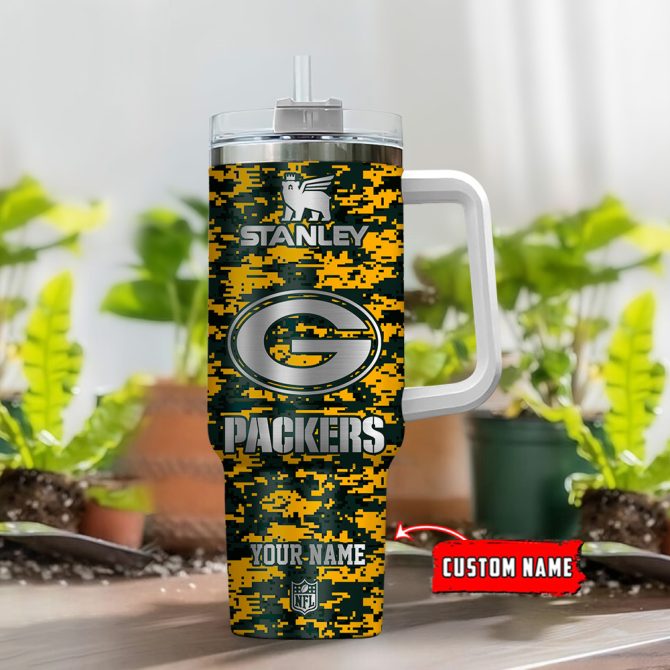 Green Bay Packers Nfl Camouflage Silver Logo Custom Stanley Quencher 40Oz Stainless Steel Tumbler With Handle - Image 2
