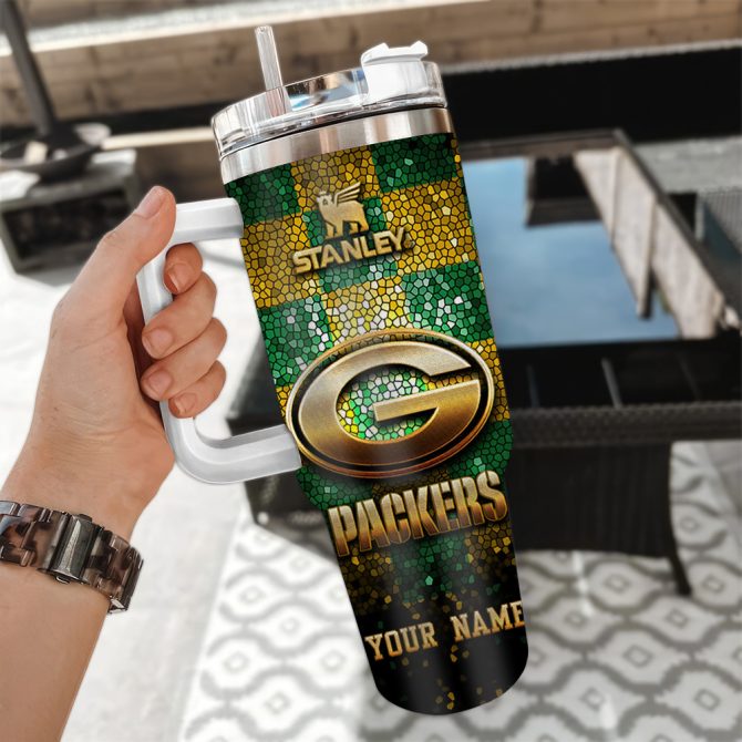 Green Bay Packers Nfl Glitter Golden Logo Custom Stanley Quencher 40Oz Stainless Steel Tumbler With Handle - Image 3
