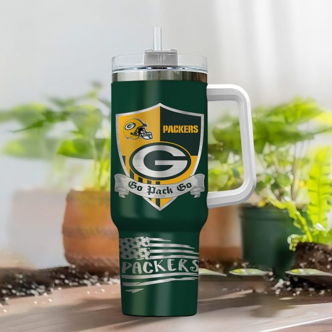 Green Bay Packers Nfl Silver Logo Custom Stanley Quencher 40Oz Stainless Steel Tumbler With Handle - Image 2