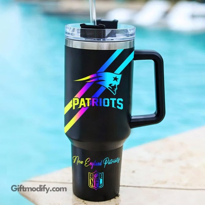 New England Patriots Nfl Hologram Logo Custom Stanley Quencher 40Oz Stainless Steel Tumbler With Handle - Image 2