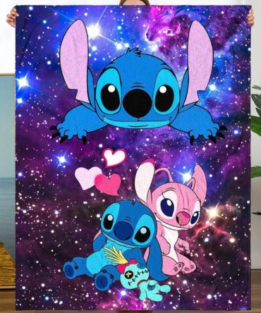 Cozy Galaxy Blanket With Cute Blue & Pink Aliens - Perfect Gift For Kids & Fans