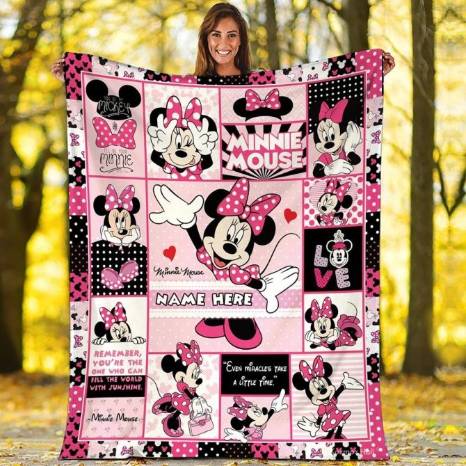 Personalized Minnie Mouse Blanket - Cozy, Cute, Custom Gift For Kids & Disney Fans
