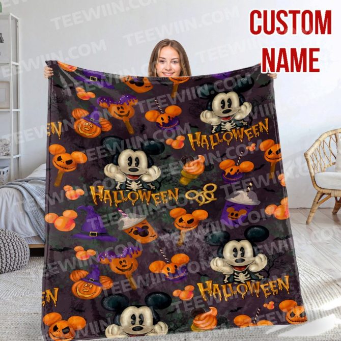 Custom Halloween Blanket – Personalized Cozy Mickey And Pumpkins Design For Spooky Nights