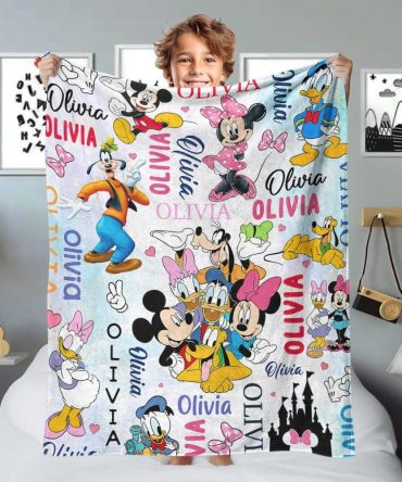 Cozy Kids' Disney Blanket With Mickey & Friends - Personalized Name Gift