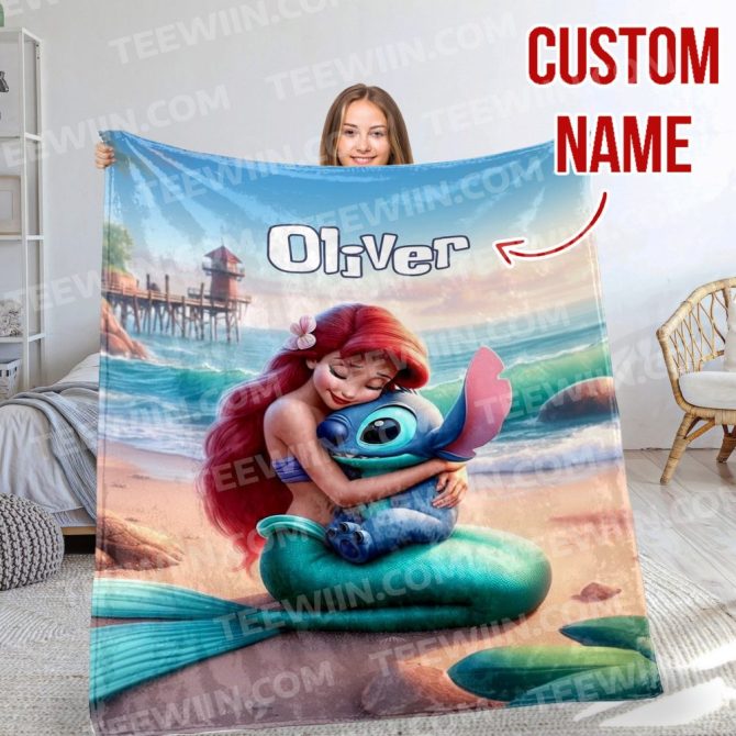 Custom Name Beach Blanket - Personalized Mermaid & Alien Design - Perfect Gift!