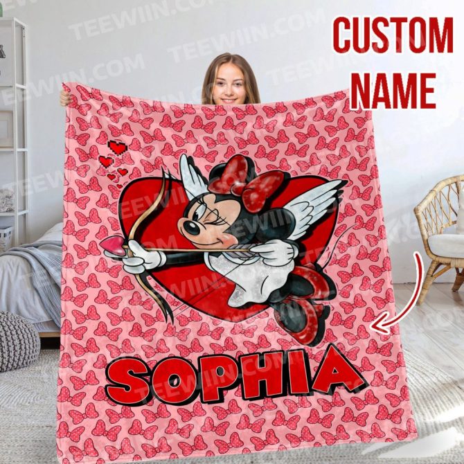 Custom Name Cozy Blanket - Personalized Minnie Mouse Valentine'S Gift
