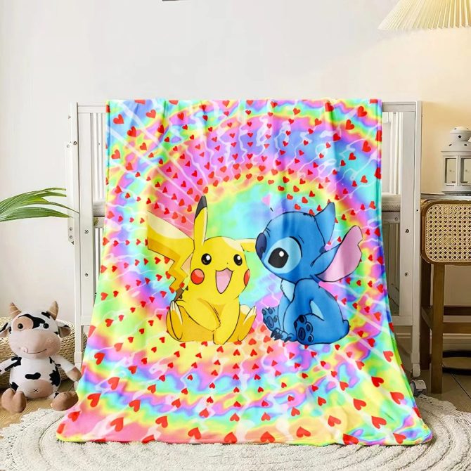 Cozy Cartoon Character Blanket - Vibrant, Soft & Perfect For Fans!