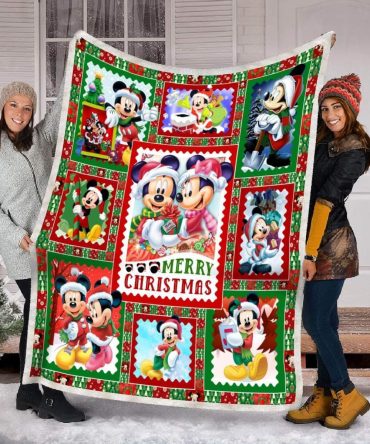 Cozy Christmas Blanket - Festive Cartoon Design For Holiday Warmth