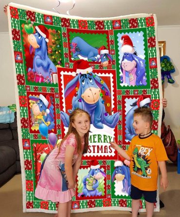 Cozy Christmas Eeyore Blanket - Festive Comfort For Kids, Perfect Holiday Gift!