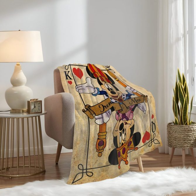 Personalized King & Queen Blanket - Custom Names, Cozy Gift For Couples - Image 3