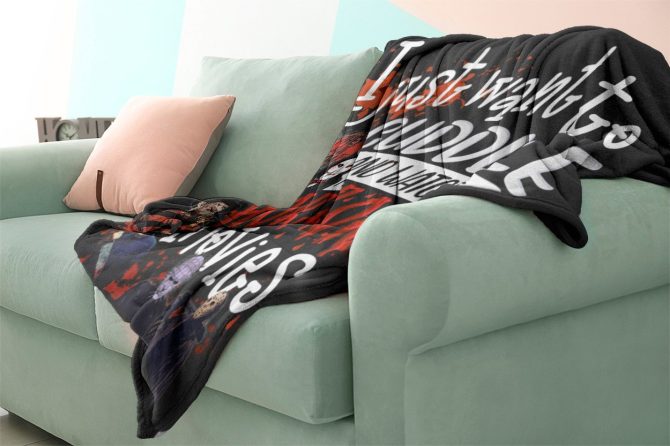 Custom Name Horror Movie Blanket - Perfect For Cuddling & Movie Nights - Image 5