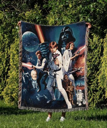 Epic Galaxy Throw Blanket – Cozy Up In Iconic Sci-Fi Style For Home & Gift