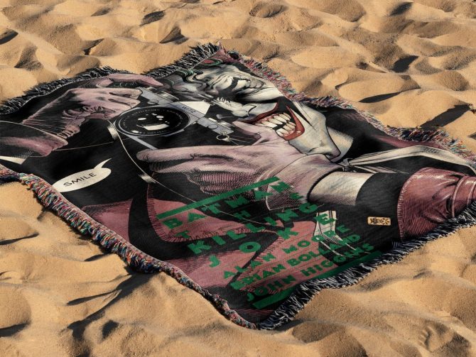Cozy Batman 'The Killing Joke' Throw Blanket – Perfect Gift For Comic Lovers! - Image 4
