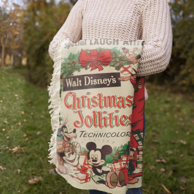 Custom Disney Christmas Throw Blanket – Vintage Style, Personalized Gift - Image 4
