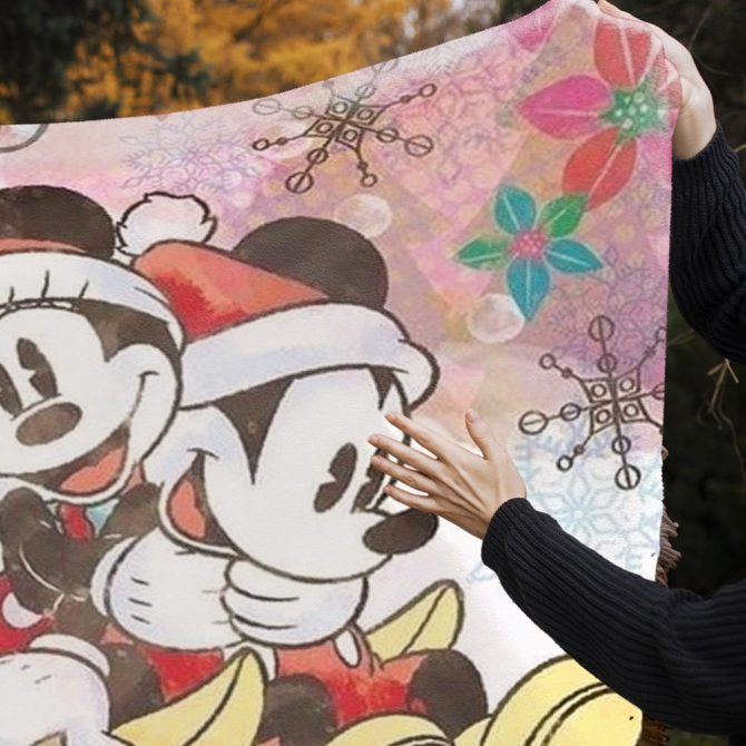 Custom Name Mickey & Minnie Winter Blanket – Cozy Holiday Gift! - Image 2