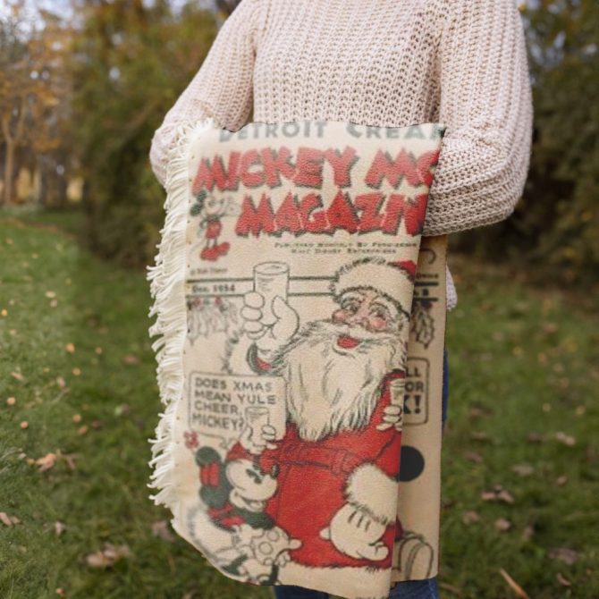 Custom Name Mickey Mouse Santa Throw Blanket - Vintage Christmas Decor Gift - Image 4