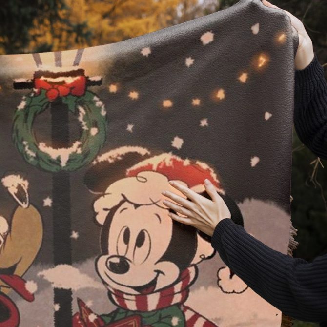 Custom Name Christmas Blanket - Cozy Holiday Throw With Iconic Characters - Perfect Personalized Gift! - Image 2