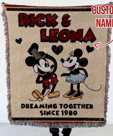 Customizable Vintage Cartoon Couple Blanket - Perfect Gift Since 1980!