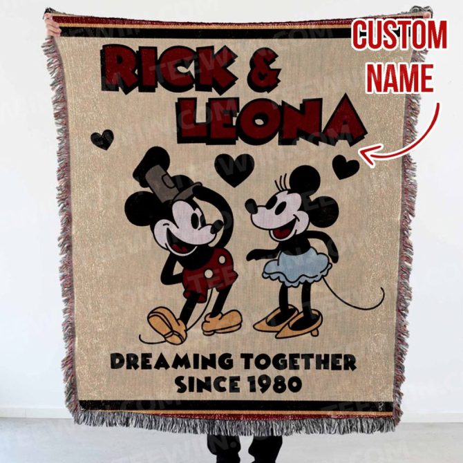 Customizable Vintage Cartoon Couple Blanket - Perfect Gift Since 1980!