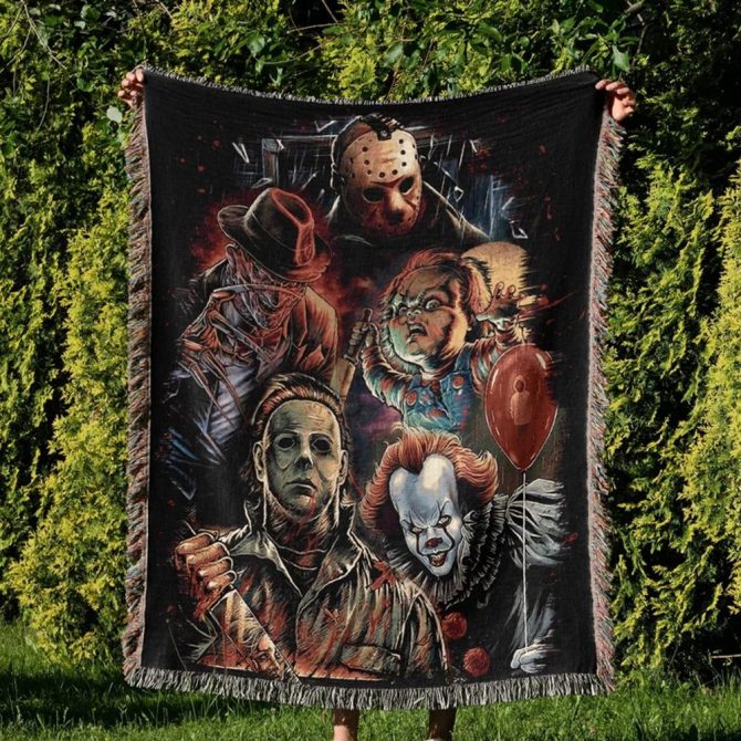 Cozy Horror Movie Blanket - Iconic Villains Design For Chilly Nights - Perfect Gift For Fans! - Image 5