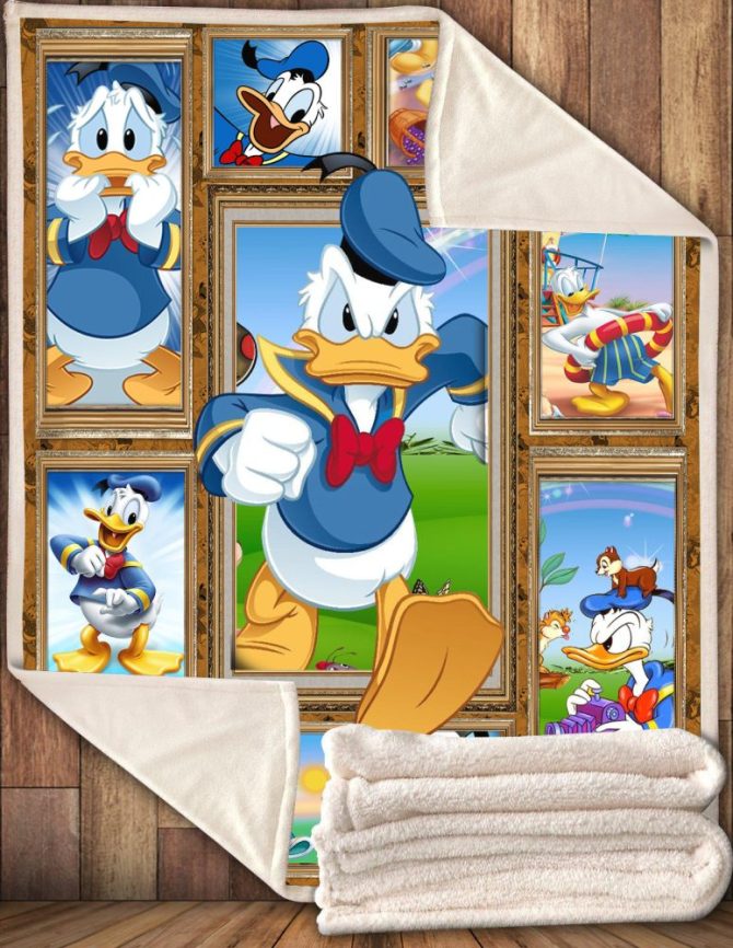 Cozy Fleece Blanket With Colorful Cartoon Characters - Soft, Warm, And Perfect For Kids' Rooms
