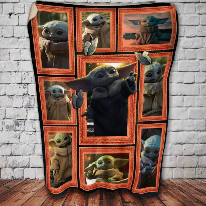 Cozy Baby Alien Blanket – Soft Fleece Throw With Adorable Frames Design For Fans - Image 4