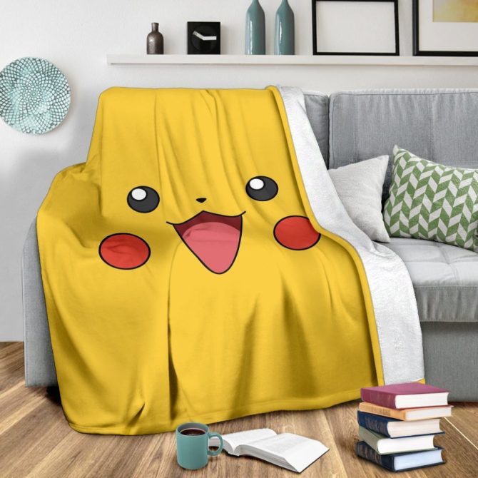 Cozy Pikachu Fleece Blanket - Soft, Warm & Perfect For Fans! - Image 3