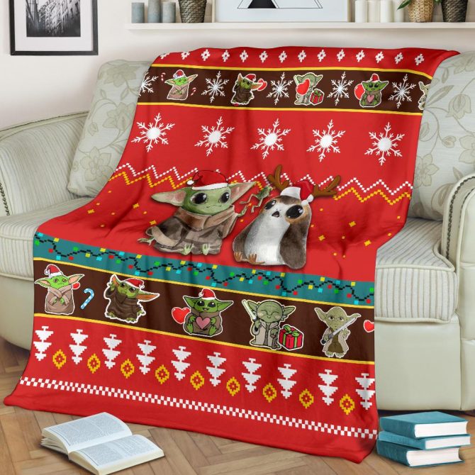 Cozy Holiday Throw Blanket - Cute Alien & Creature Design For Xmas – Perfect Gift! - Image 2