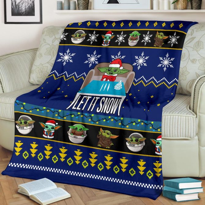 Cozy Baby Alien Holiday Blanket - 'Let It Snow' Design For Ultimate Comfort - Image 2