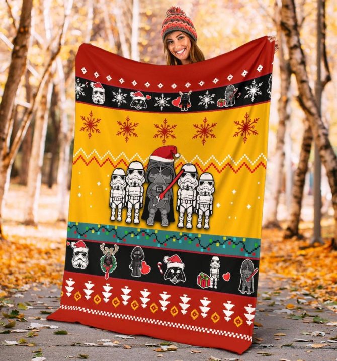 Cozy Star Wars Holiday Fleece Blanket - Festive Darth Vader & Stormtroopers Design - Image 4