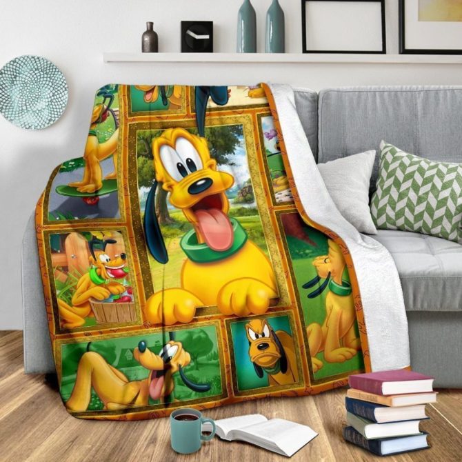 Cozy Cartoon Dog Fleece Throw Blanket - Vibrant Design, Perfect For Kids & Disney Fans - Image 3