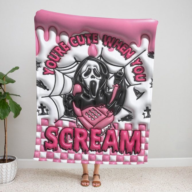 Cozy Pink Horror-Themed Blanket – Cute Scream Design For Spooky Nights