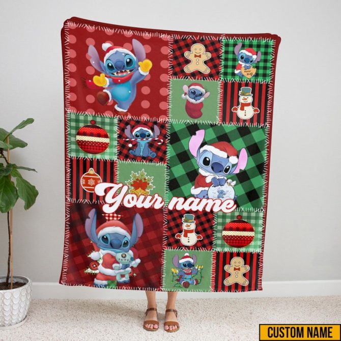 Custom Name Christmas Blanket - Cute Character Design, Cozy Holiday Gift!