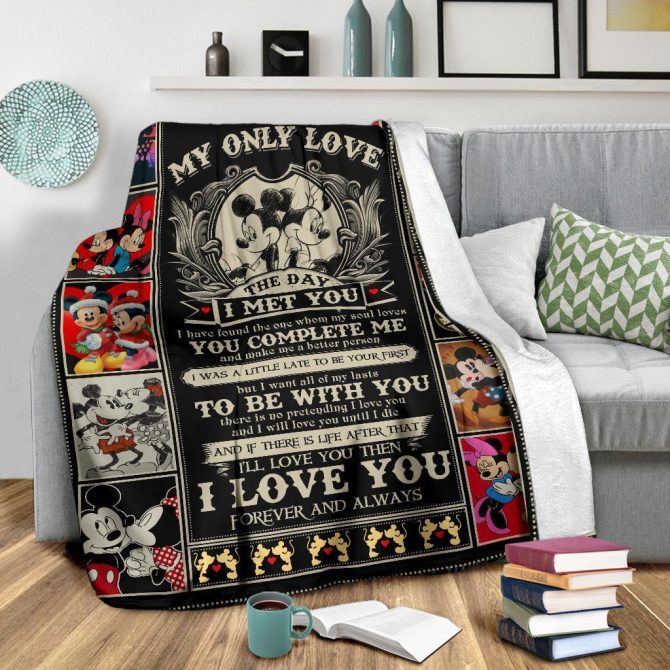 Cozy Romantic Mickey & Minnie Love Quote Blanket - Perfect Gift For Couples - Image 4
