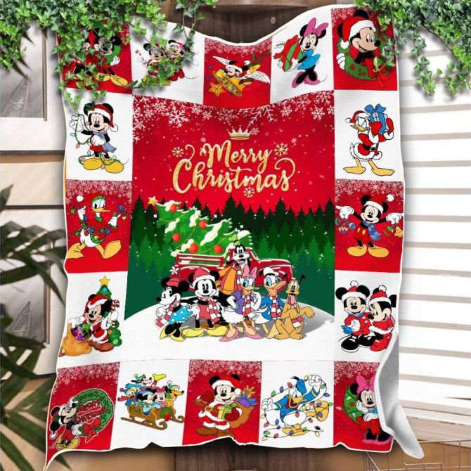 Cozy Christmas Disney Blanket - Festive Mickey & Friends Design - Perfect Holiday Gift! - Image 2