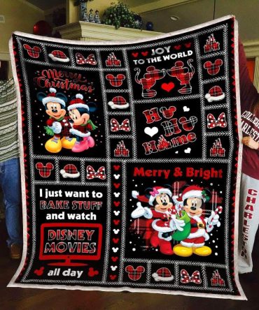 Cozy Christmas Disney Blanket - Mickey & Minnie Holiday Cheer For Movie Nights!