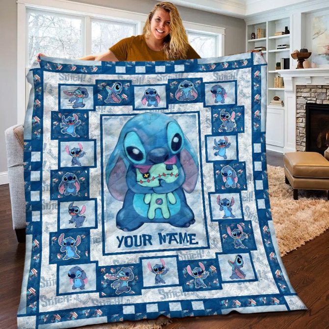 Customizable Blue Alien Character Quilt - Cozy & Unique Gift Blanket