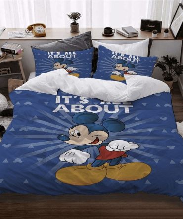 Cozy Cartoon Character Bedding Set – Premium Comforter & Pillowcases For Kids