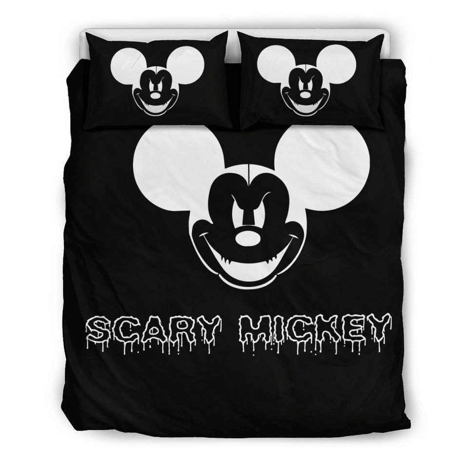Spooky Cartoon Character Comforter Set - Halloween Themed Bedding For Kids & Adults - Black & White