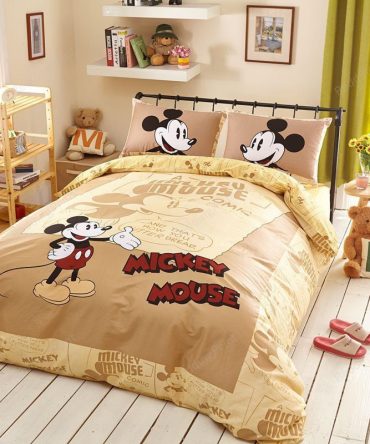 Cozy Mickey Mouse Bedding Set - Kids Cartoon Comforter & Pillowcases - Soft & Durable